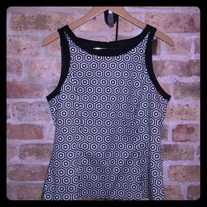 Geometric print shell